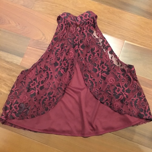 [LIKE 🆕] Urban Outfitters: Wine Lace Halter Top - Picture 3 of 3