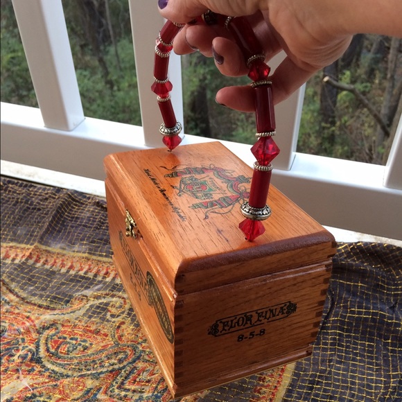 Unique cigar box purse - Picture 2 of 2