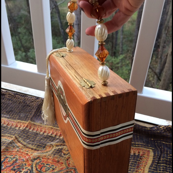 Unique cigar box purse - Picture 2 of 3