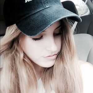 Meet your Posher, Maddy