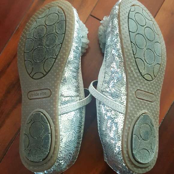 🎁Kid Girls silver flats - Picture 3 of 4