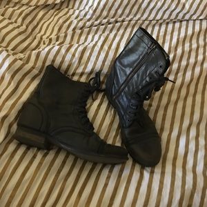 Steve Madden combat boots