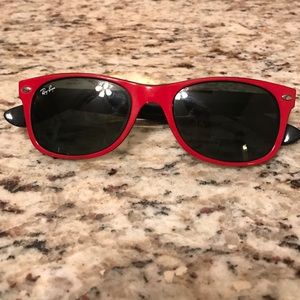 Ray Ban New Wayfarer Sunglasses