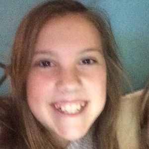 Meet your Posher, Claudia