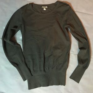 Forever 21 crewneck sweater