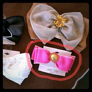 Dark pink grosgrain ribbon bow w/medal barrette