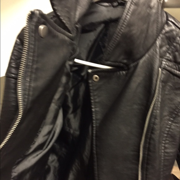 jacket - Picture 3 of 3