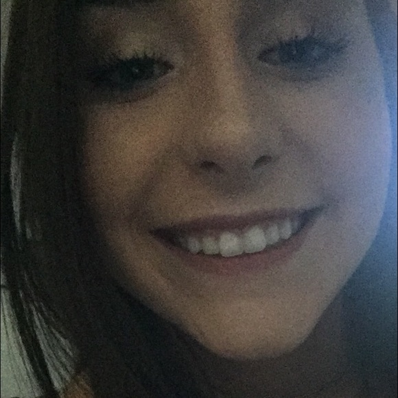 Meet your Posher, Mckenna - Picture 1 of 1