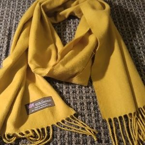 100% cashmere scarf