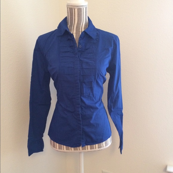 Worthington Tops - Blue button down top