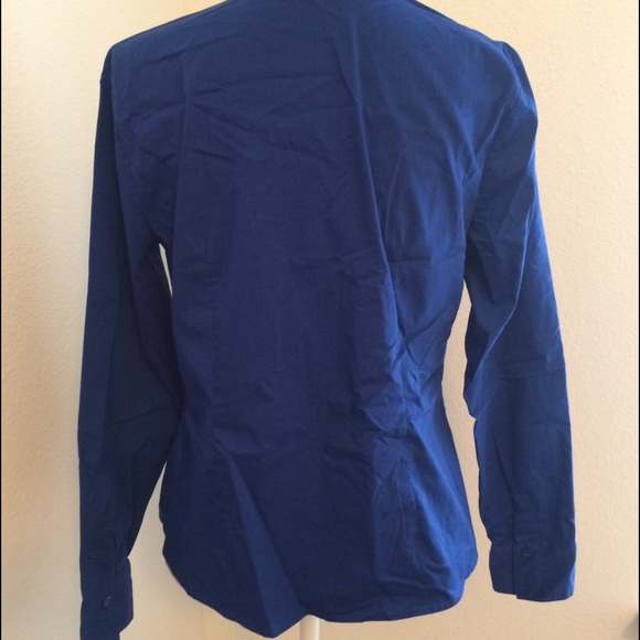 Blue button down top - Picture 3 of 4
