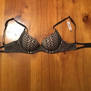 Brand new Victoria's Secret Bra
