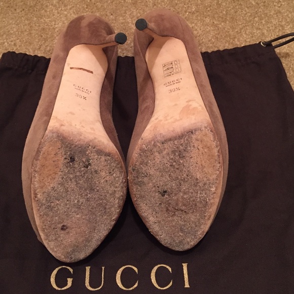 Gucci Suede Platform Pumps - Picture 4 of 4