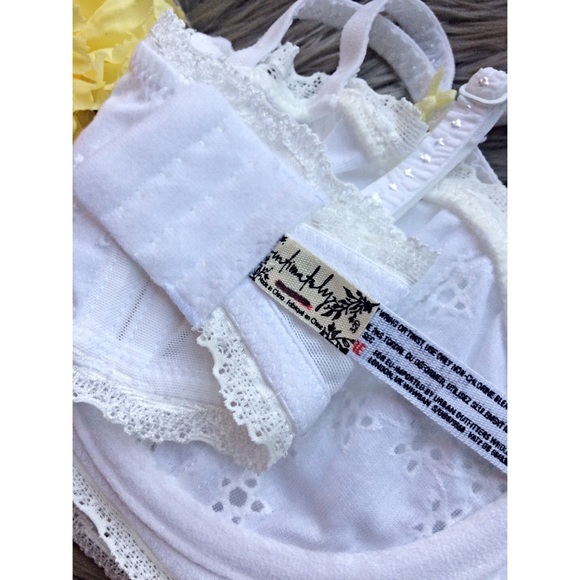 NWOT Free People White Oh My Darling Bra 🍃 - Picture 2 of 4