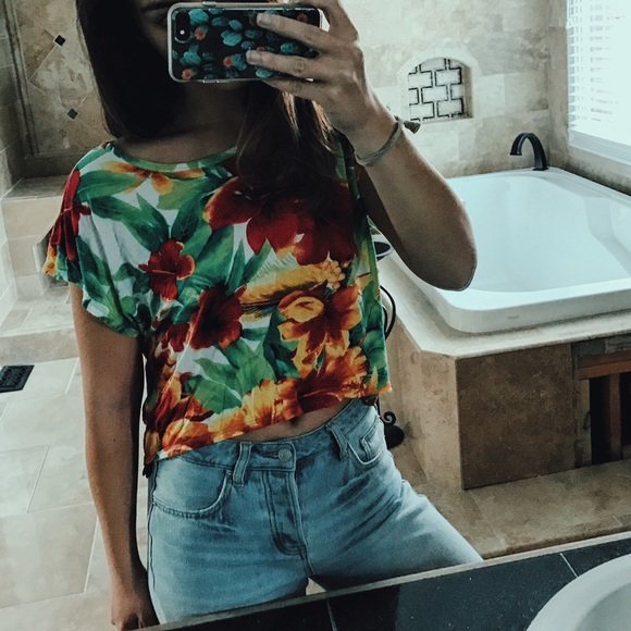 Hawaiian crop top