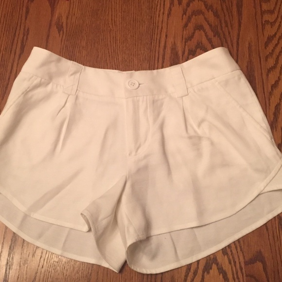 Alice and Olivia White shorts