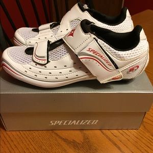 Specialized clip in bicycling shoes size 7 1/2