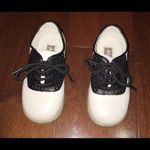 Toddler size 9 real leather dress shoes. Worn once