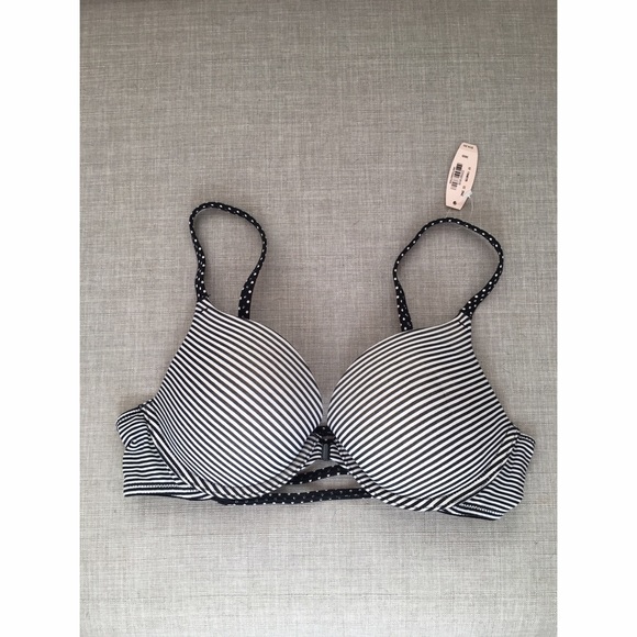 Victoria's Secret striped t shirt bra NWT