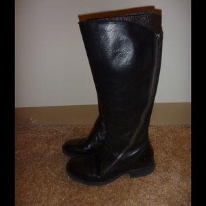 Born Laurette Boots size 8.5