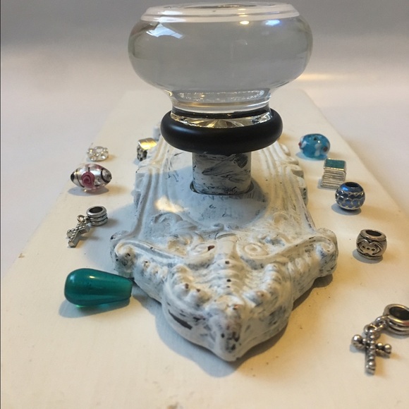 Customizable charm brackets! - Picture 3 of 4