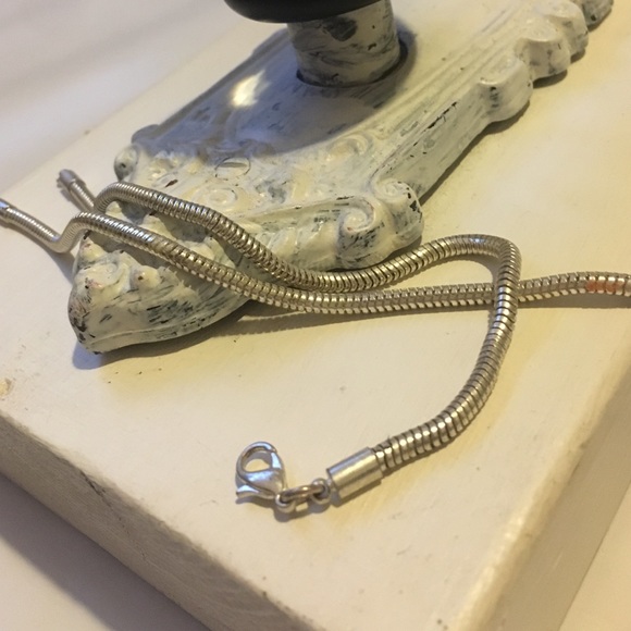 Customizable charm brackets! - Picture 4 of 4