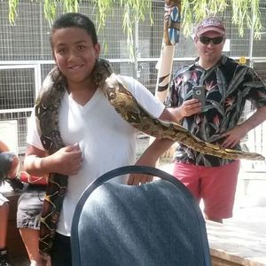 Meet your Posher, Howard