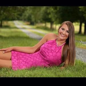 Meet your Posher, Caitlin