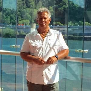 Meet your Posher, Charles