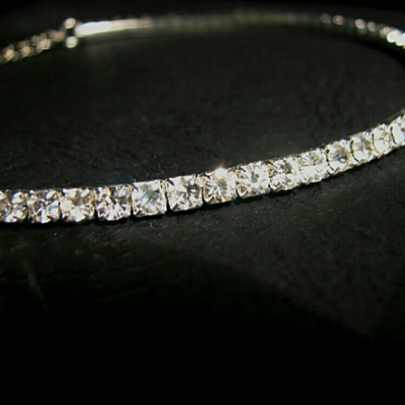 SILVER Sexy Diamond choker 💋last 1💋 - Picture 3 of 4