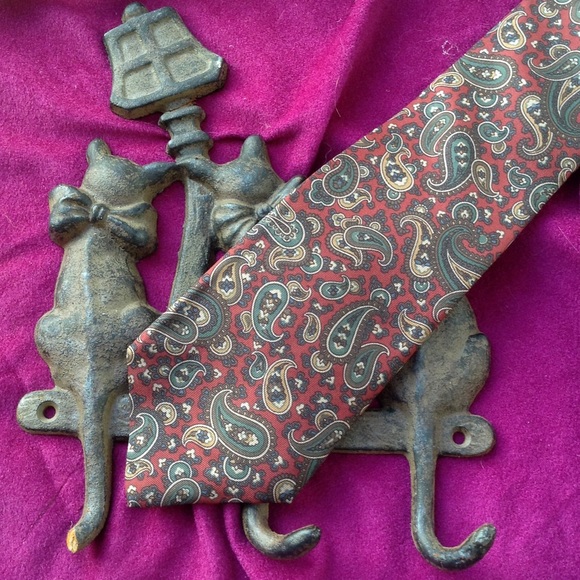 Vintage Other - Cool Cat Patric James Vintage Paisley Holiday Tie Vintage Other - Cool Cat Patric James Vintage Paisley Holiday Tie