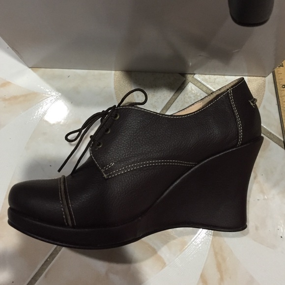 Brown booties - Picture 4 of 4