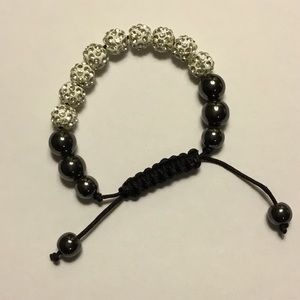 Adjustable Bracelet Knot