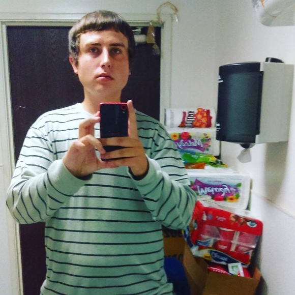 Meet your Posher, Daniel - Picture 1 of 1