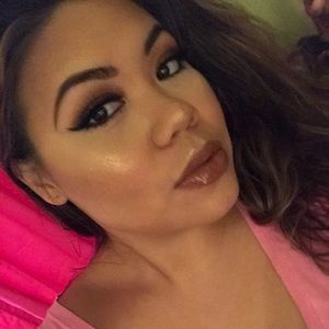 Meet your Posher, Christiana