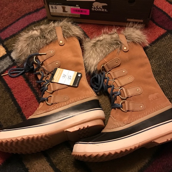 Brand new Sorel winter boots tan - Picture 2 of 4