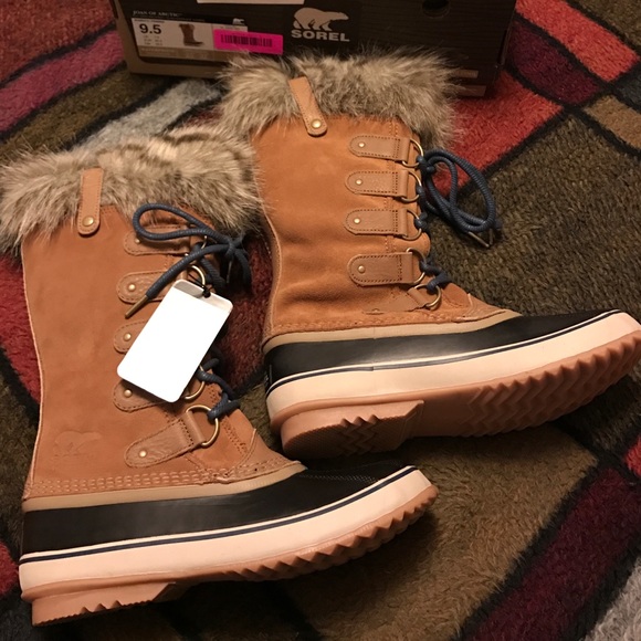 Brand new Sorel winter boots tan - Picture 3 of 4