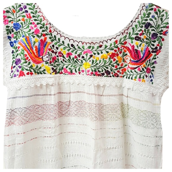 🌹HP🌹 New Handmade Embroidered Mexican Top Oaxaca - Picture 2 of 8