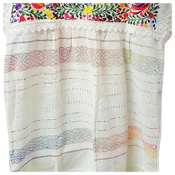 🌹HP🌹 New Handmade Embroidered Mexican Top Oaxaca - Picture 4 of 8