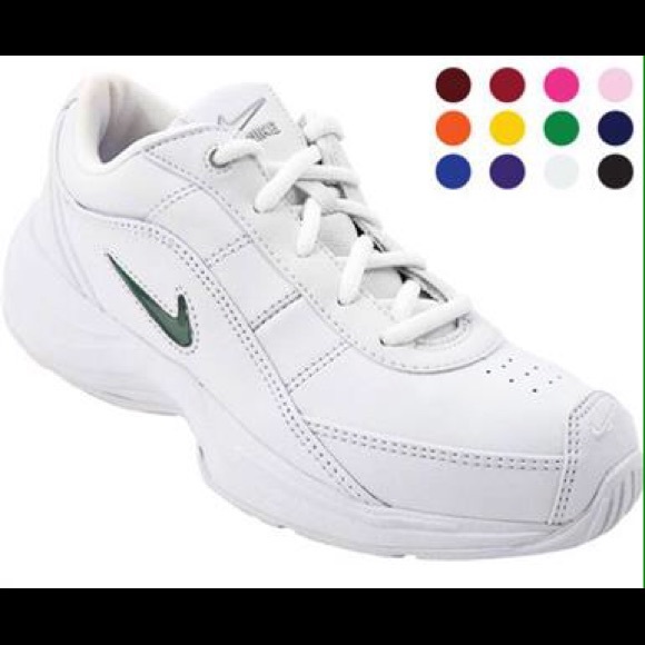 NWT Nike Womens Energy Cheer Tennis Shoes Size 8.5