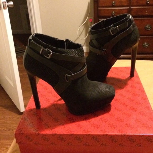 Black leather guess heels