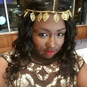 Meet your Posher, Kaila