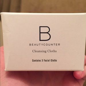 BeautyCounter cleansing cloths