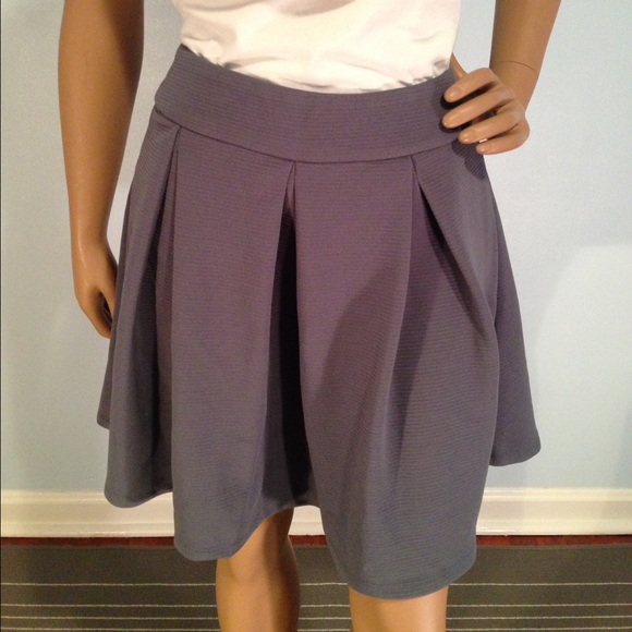 The Limited Dresses & Skirts - ❗️Price Drop❗️NWT Ribbed Skirt from The Limited