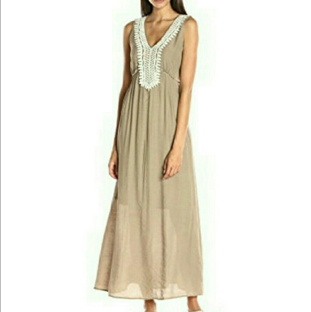 Sleeveless Maxi Dress