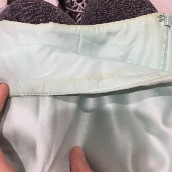 Bridesmaid / Formal Dress - Picture 3 of 4