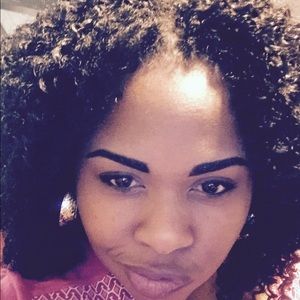 Meet your Posher, Christina