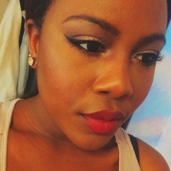 Meet your Posher, Aurea - Picture 1 of 1