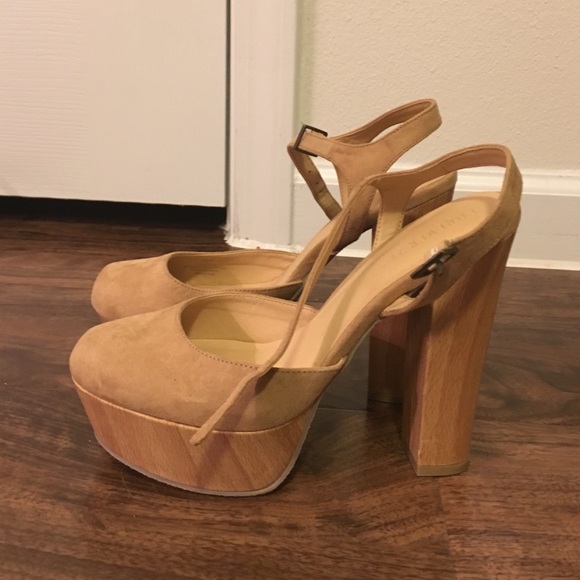 Forever 21 platforms