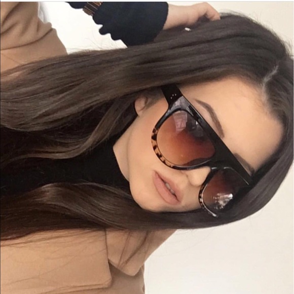 Lea Oversized Flat Top Tortoise Shadow Sunglasses - Picture 2 of 4